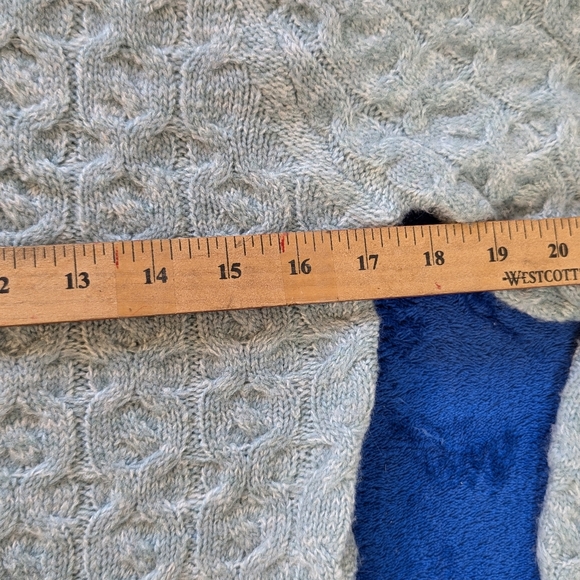 Woman's Knit Sweater - Picture 6 of 11